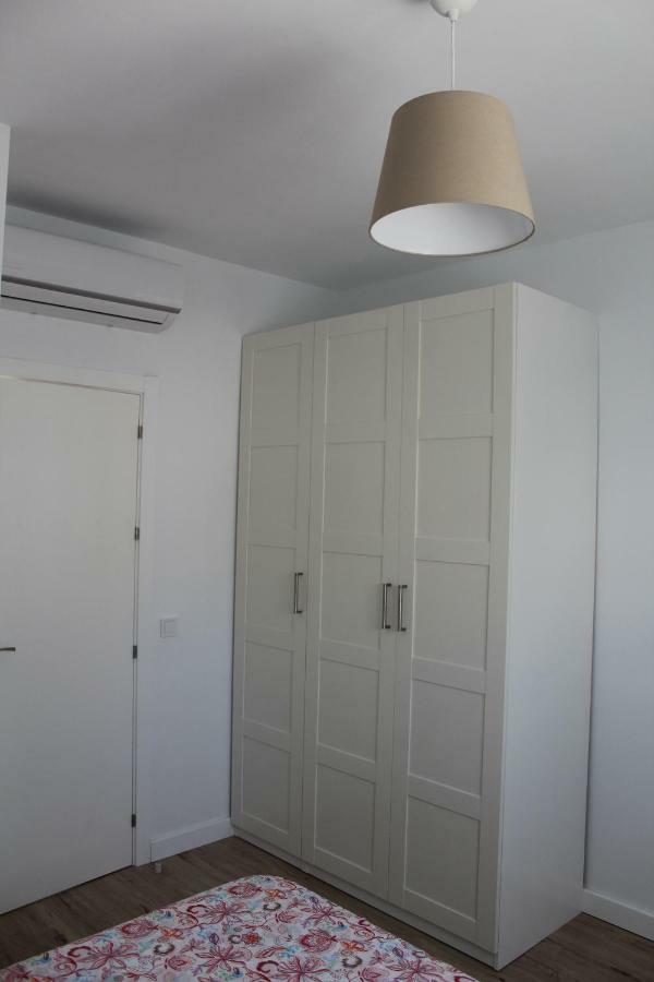 Apartamentos Angelita Plaza Beach Málaga Dış mekan fotoğraf